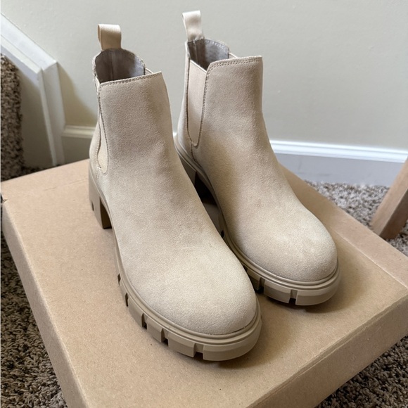 Steve Madden Howler Boot - Picture 3 of 8